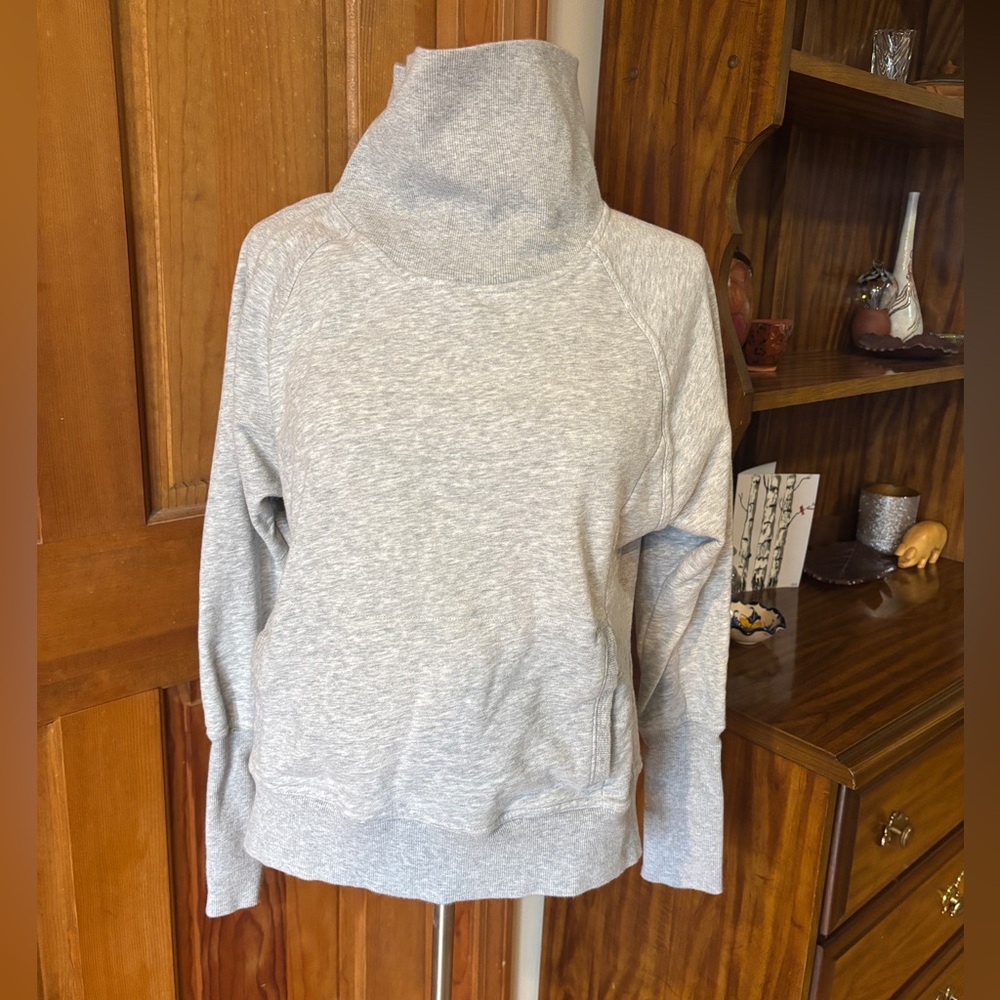 Champion High Neck Grey Sweatshirt women’s XS